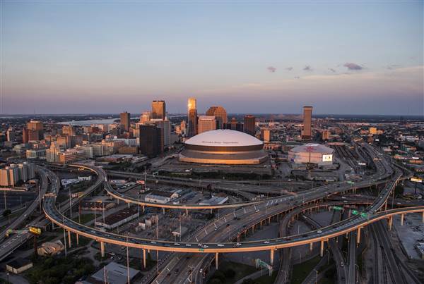 Image: Downtown New Orleans Image: Downtown New Orleans